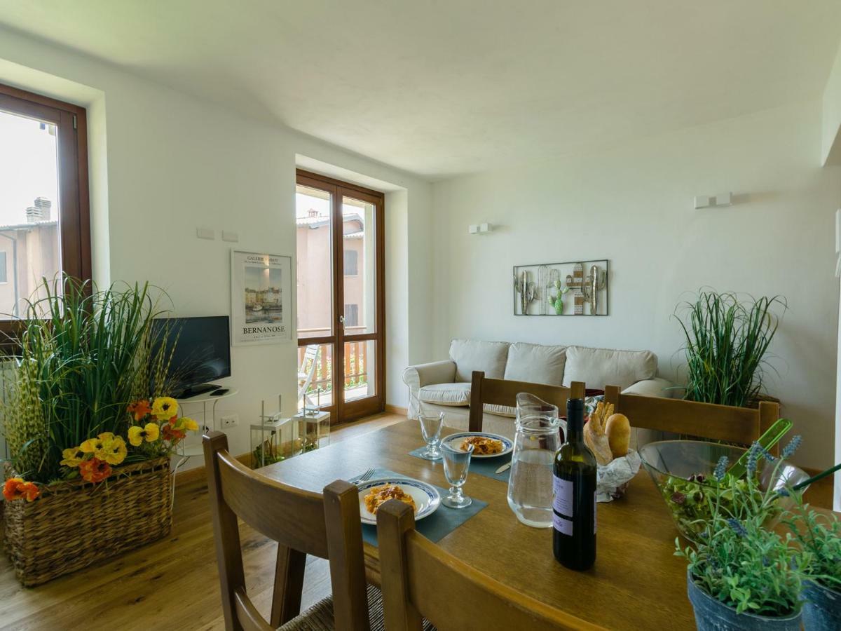 Discesa A Lago With Terrace And Garden On Lake Iseo Рива-ди-Сольто Экстерьер фото