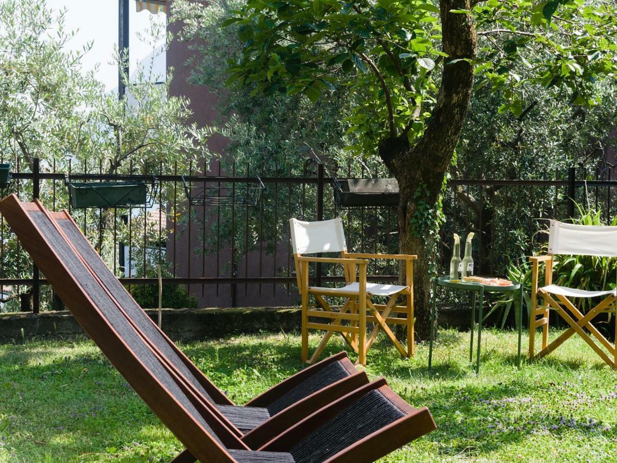 Discesa A Lago With Terrace And Garden On Lake Iseo Рива-ди-Сольто Экстерьер фото